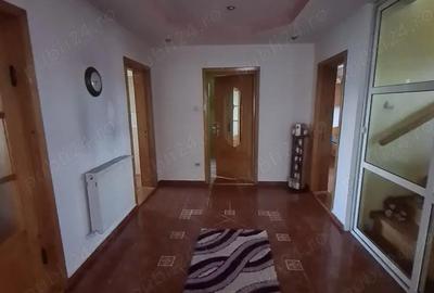 Casă cu 6 camere în Vadu Moldovei - 6