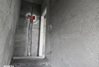 Casă cu 5 camere cu Canalizare în Central