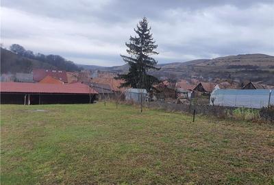 Casă cu 4 camere cu Canalizare în Slimnic - 31