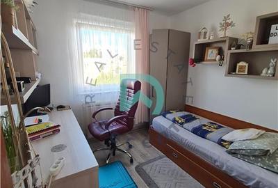 Apartament cu 3 camere semidecomandat, mobilat în Astra - 5
