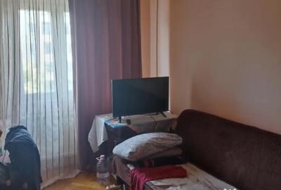 Apartament cu 3 camere semidecomandat în Simeria - 8