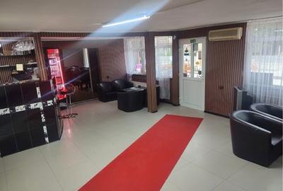 Spațiu comercial, de 2,000 mp, în Central - 4