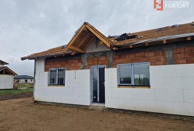 Duplex cu 3 camere cu Teren 307 Mp în Bucovăț (Remetea Mare) - 1