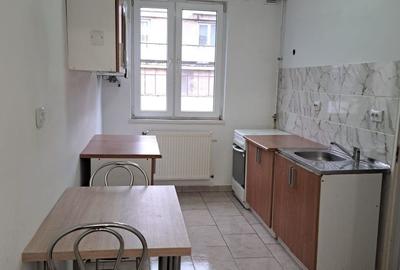 Apartament cu 2 camere semidecomandat în Central - 3