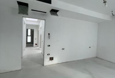 Casă individuală cu 5 camere cu Canalizare în Central - 12