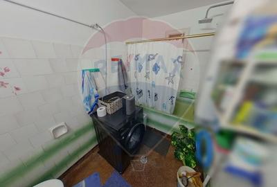 Casă cu 6 camere cu Teren 551 Mp în Vest - 5