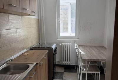 Apartament cu 3 camere decomandat în Colentina - 1