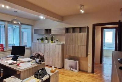 Teren construcție, de 135 mp, în P-ța Romană - 3