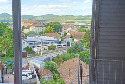 Apartament cu 2 camere semidecomandat în Central - 1