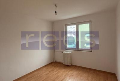 Apartament cu 3 camere în Dristor