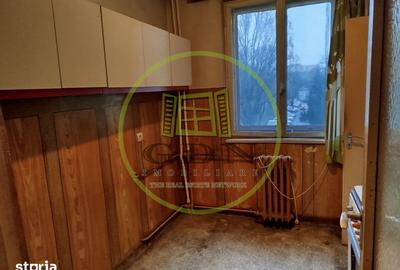 Apartament cu 4 camere semidecomandat în Decebal - 13
