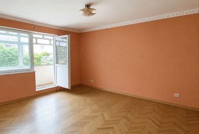 Apartament cu 3 camere decomandat în Central - 1