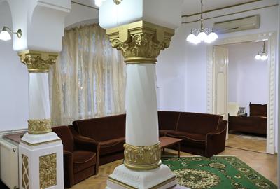 Apartament cu 3 camere nedecomandat, mobilat în Victoriei