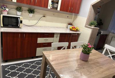 Apartament cu 3 camere decomandat în Central - 4