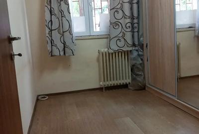 Vand apartament cu 3 camere decomandat sector 3 b-dul Theodor Pallady nr 16, pret 120000 euro - 1