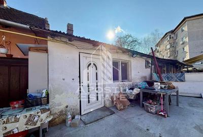 Apartament o camera, 31mp,curte comuna,zona Lunei - 10