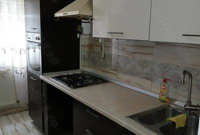 Inchiriez apartament 3 camere, etaj 3, zona Miramar - 5