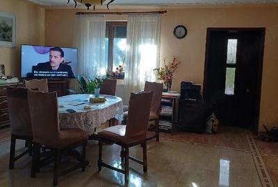 Spațiu comercial, de 60 mp, în Crișan