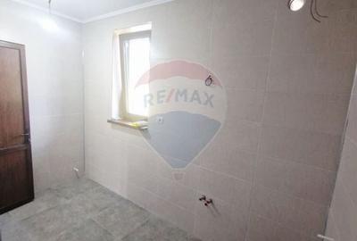 Oaza de liniste: casa cu livada si teren generos - Girov - 30