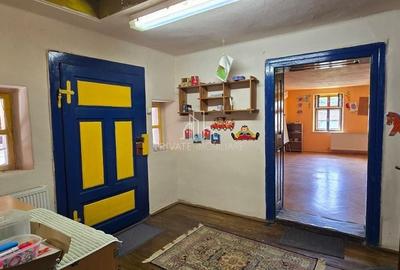 Casă cu 5 camere cu Teren 800 Mp în Vânători - 12