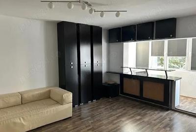 Apartament cu 3 camere decomandat în Olteniței - 1