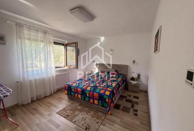 Casă cu 4 camere în Central - 8