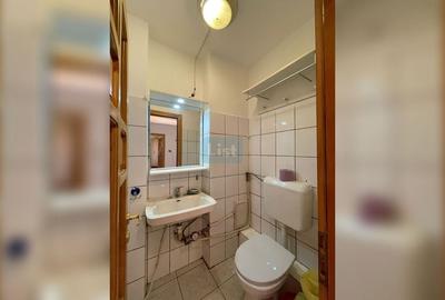 Apartament cu 3 camere semidecomandat în Micro III - 19