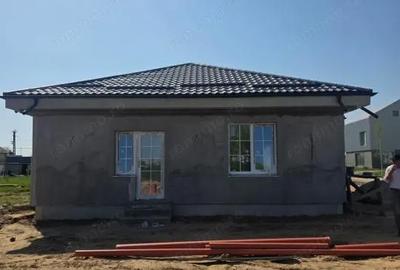 Casă cu Teren 394 Mp în Central - 6