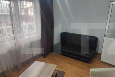 Apartament cu 3 camere decomandat în Micro 5 - 1