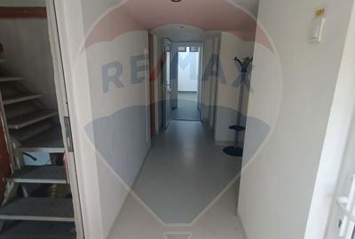 Spațiu comercial, de 81 mp, în Calea București - 4