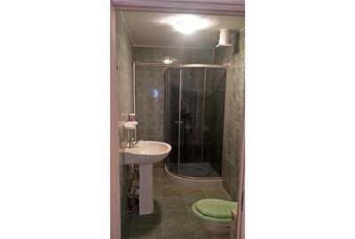 Casă individuală cu 3 camere semidecomandat cu Canalizare în 13 Septembrie - 6