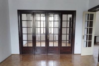 Apartament cu 3 camere semidecomandat în Moșilor - 5