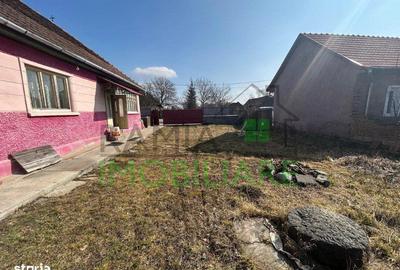 Casă cu 3 camere cu Canalizare în Sântionlunca