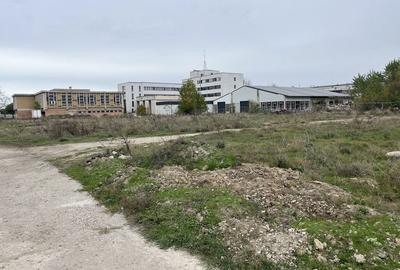 Spațiu comercial, în Nord - 4