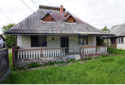 Casa / Vila cu 3 camere de vanzare - 1