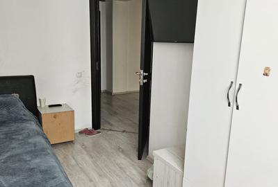 Apartament cu 3 camere semidecomandat în Sălăjan - 4