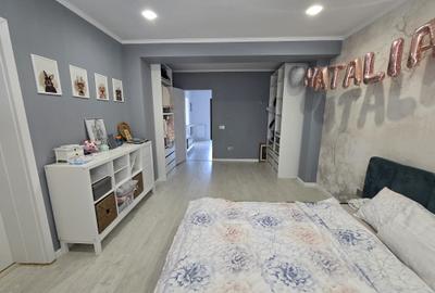 Duplex P+E+M ,suprafata teren 350mp,amprenta 102mp,construita 306mp,utilata/mob - 17