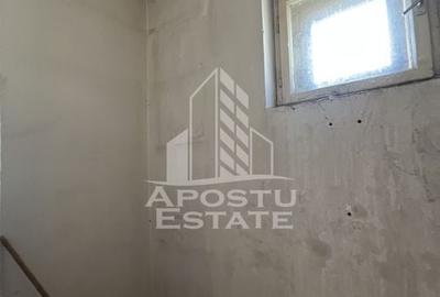 Ap de renovat cu vedere la punctele cardinale - 8