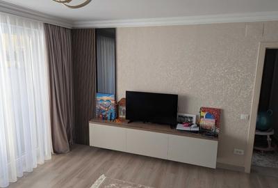 3 camere Urban Plaza Astra - 1