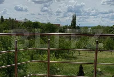 Casă cu Teren 1057 Mp în Central - 9