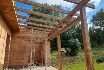 Casă cu 4 camere decomandat cu Teren 1513 Mp în Acățari - 1