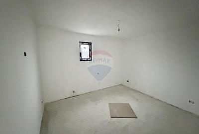 Casă cu 4 camere de vânzare - 13