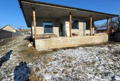 Casă cu 5 camere cu Teren 950 Mp în Central - 10
