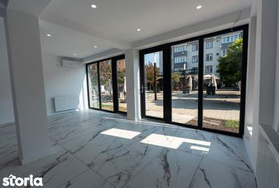 Spațiu comercial, de 75 mp, în Central - 3