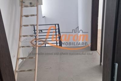 Casă individuală cu 4 camere cu Canalizare în Cristian - 12