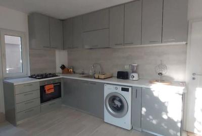 Casa Padurea Baneasa, luminoasa, rezistenta, beci, put propriu, parcare 3 masini - 4