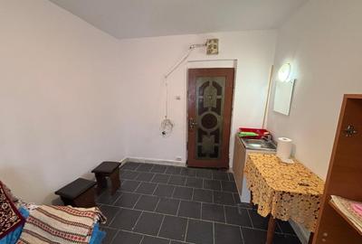 Garsonieră decomandată în Astra - 1