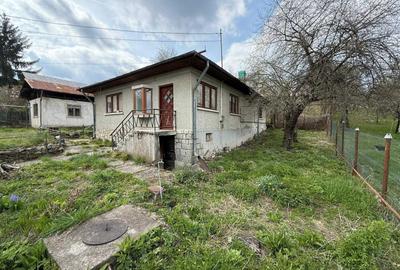 Casă cu 4 camere în Pietrișu - 5