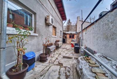 Casa cu tavan inalt - Piata Alba Iulia - Singur in curte - 10