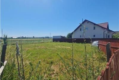 Teren Construcții intravilan de 550 mp, în Stupini